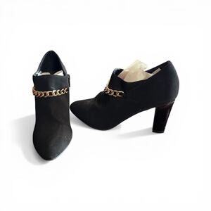 Impo tayson suede feel gold color chain zip booties